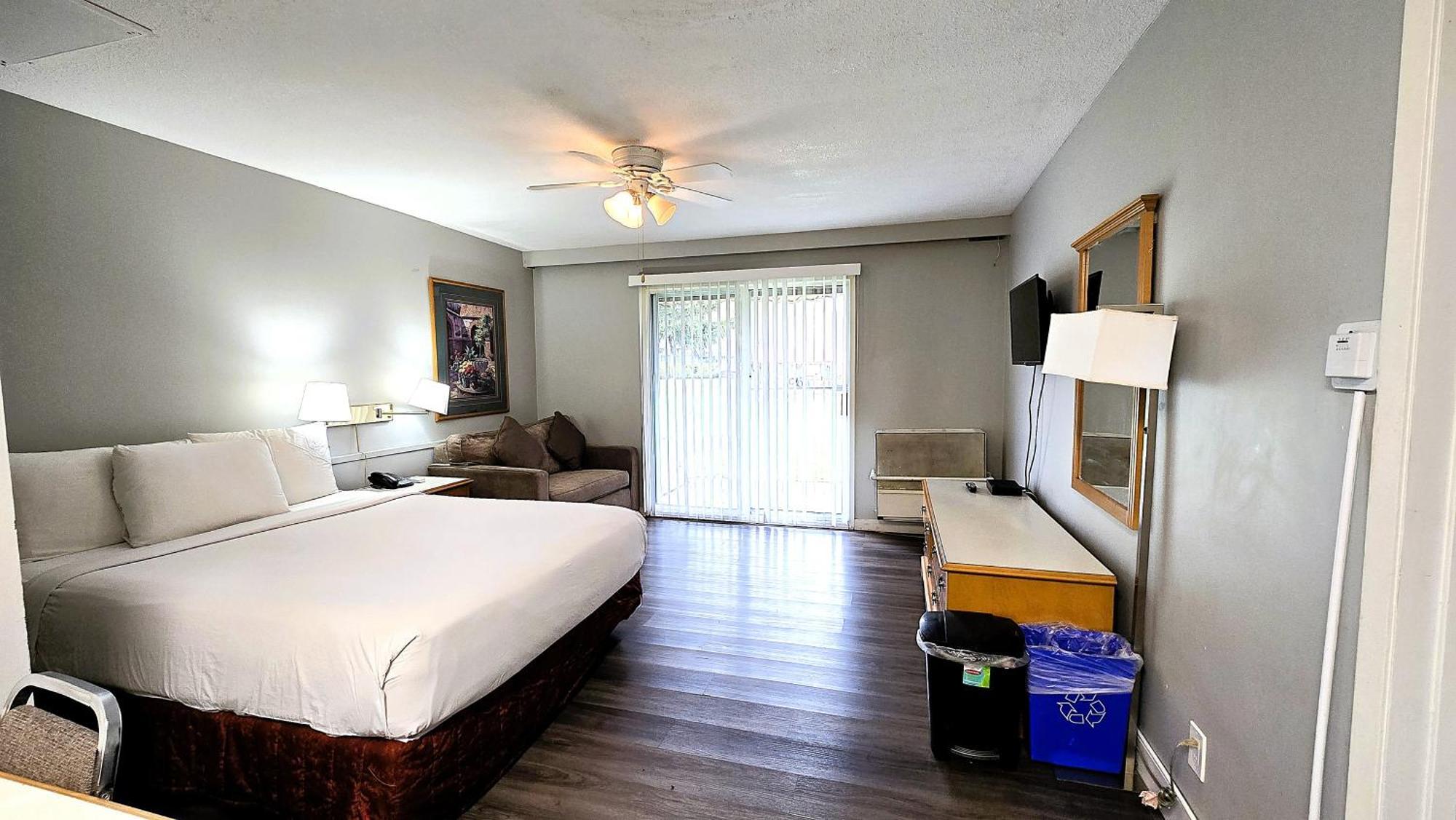 Okanagan Seasons Resort Kelowna Dış mekan fotoğraf